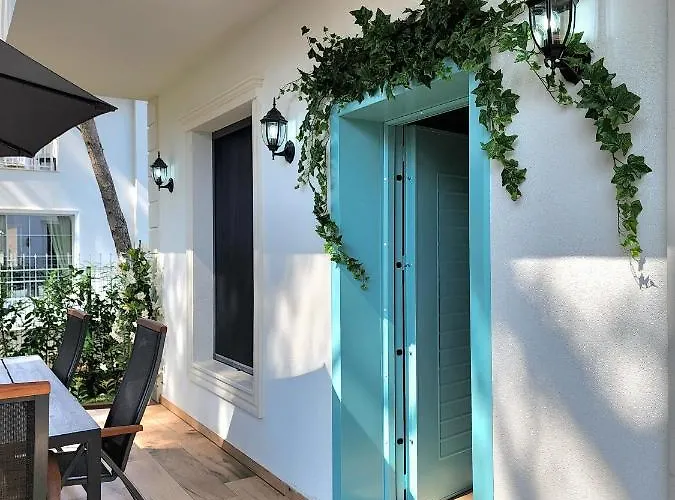 Cozy Pinetrees House Golem