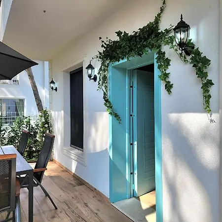 Cozy Pinetrees House Golem (Tirana)