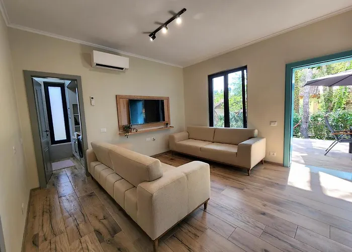 Cozy Pinetrees House Vakantiehuis *